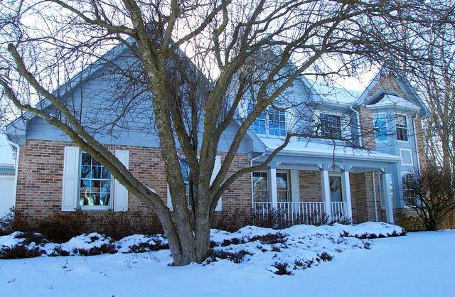 7220 Virginia Ct - Photo 3 of 49