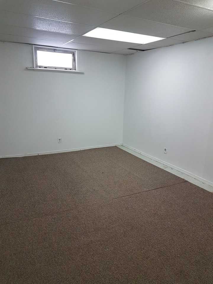 8728 164 Street Northwest - Photo 2 of 2