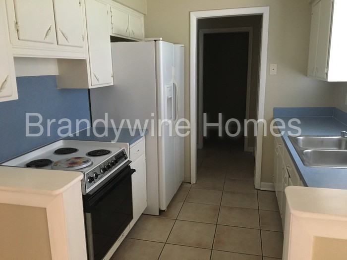 5906 Marty Ct - Photo 2 of 7