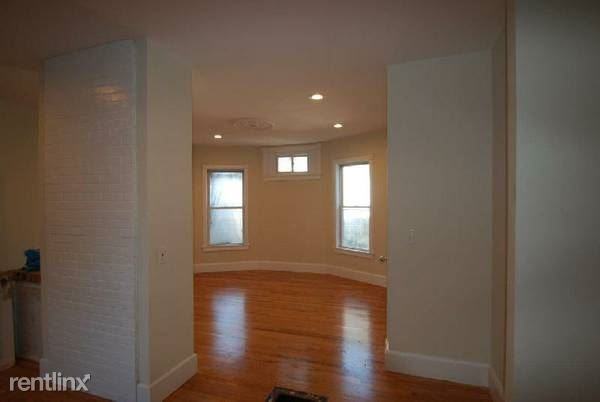 10 Rutledge St - Photo 2 of 6