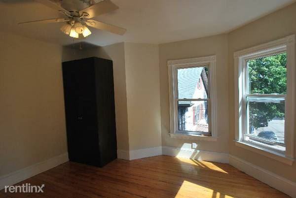 10 Rutledge St - Photo 3 of 6