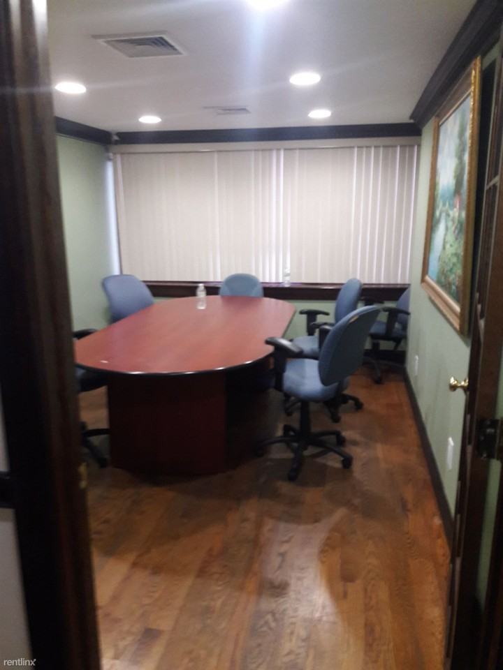 Lincoln Ave - Photo 2 of 11