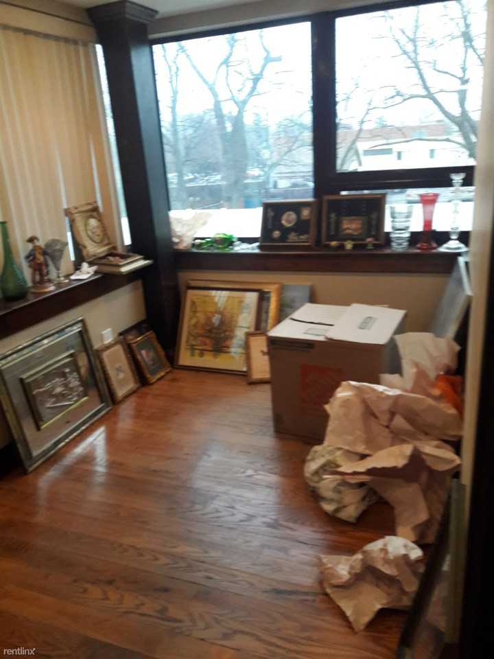 Lincoln Ave - Photo 3 of 11