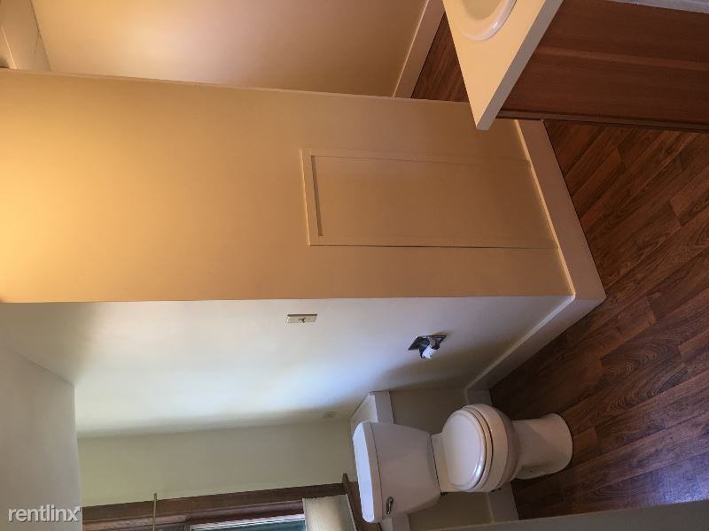 43 N Walworth Ave - Photo 3 of 16