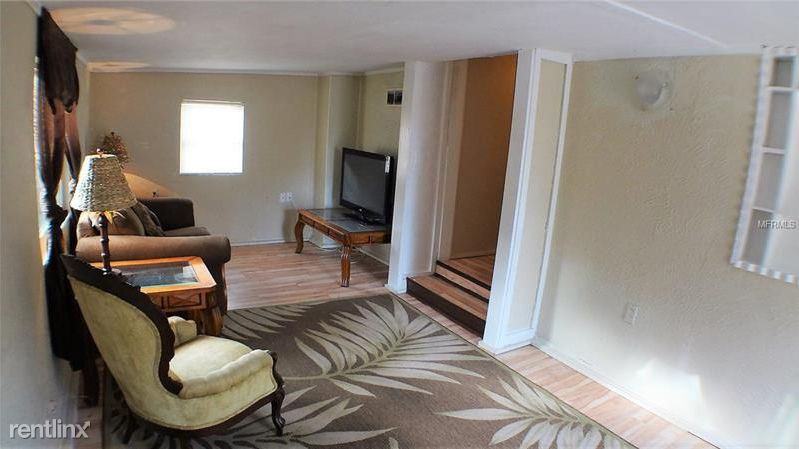 4042 56th Ave N - Photo 3 of 25