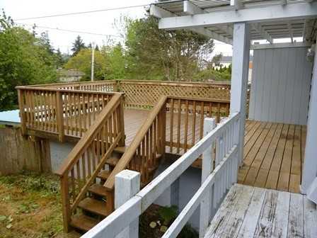 1421 Myrtle St - Photo 3 of 9