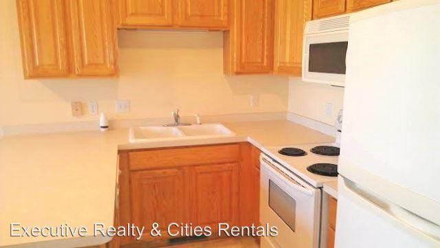 7265 32nd Ave N - Photo 3 of 7