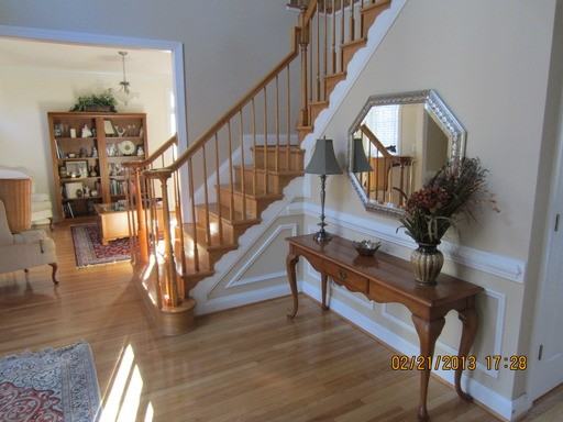 46 Locksley Lane - Photo 3 of 32