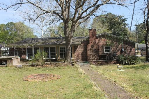 9 Keystone Dr - Photo 2 of 13