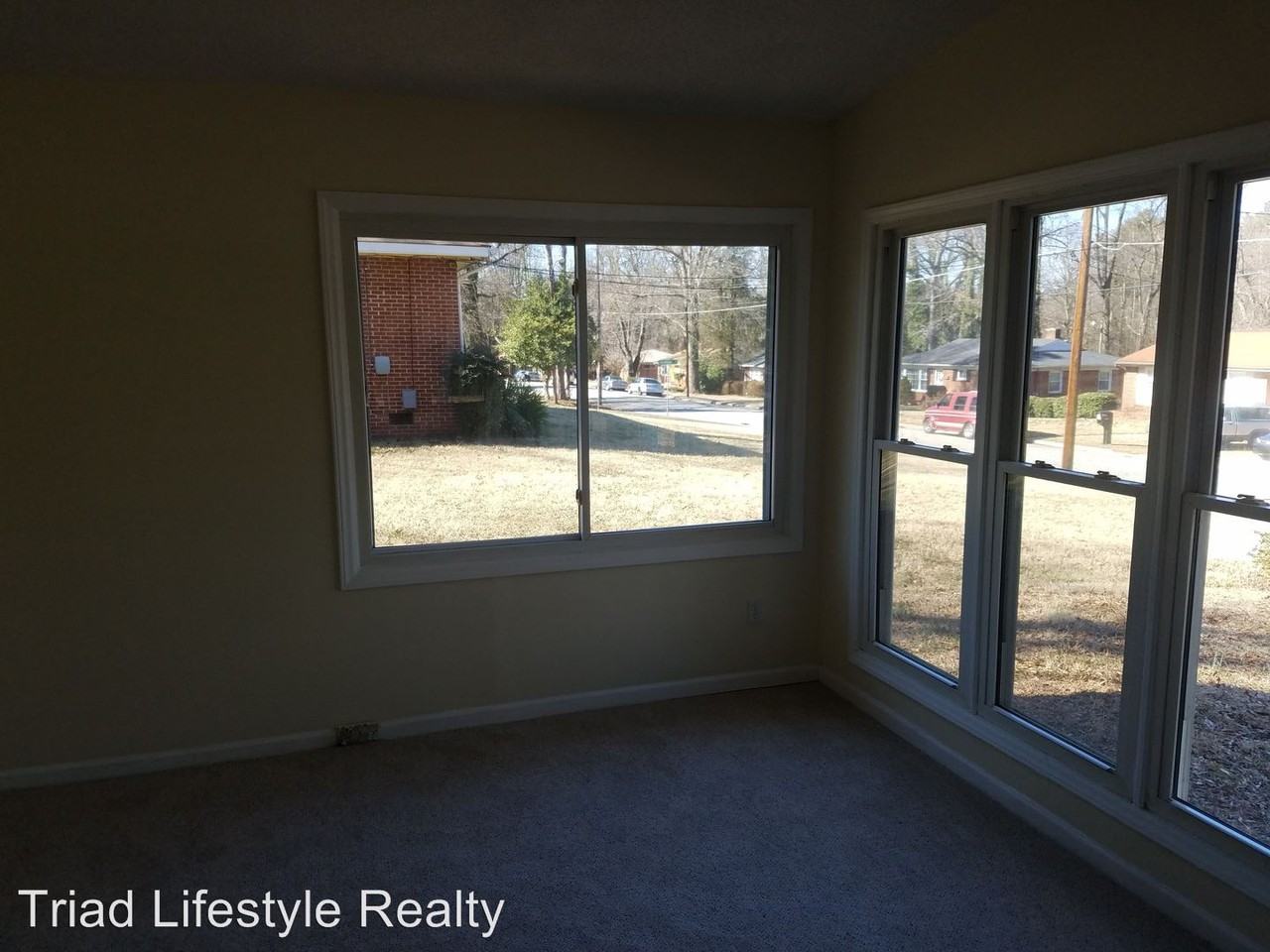 1202 Biltmore Ave - Photo 3 of 7
