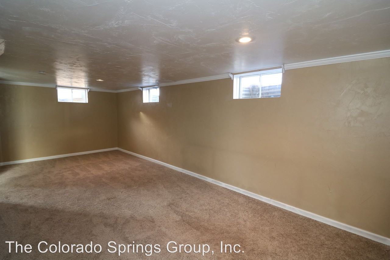 113 Ash Ave - Photo 2 of 31