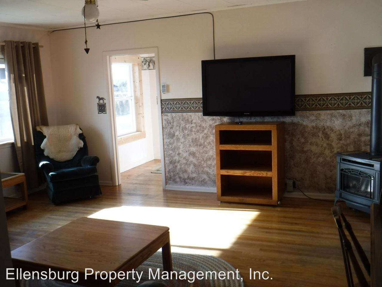 262 Colockum Rd - Photo 2 of 10