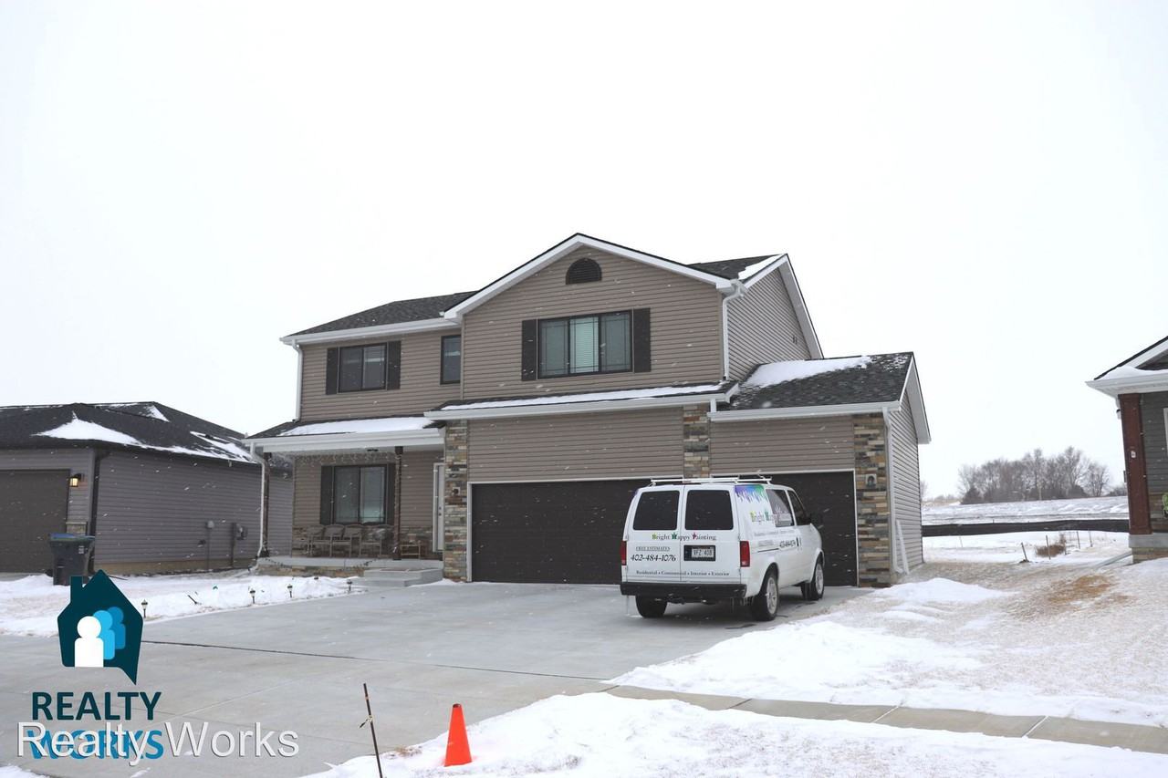 6815 N 9th St - Photo 2 of 9