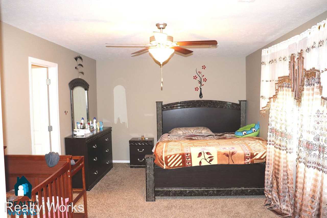 6815 N 9th St - Photo 3 of 9