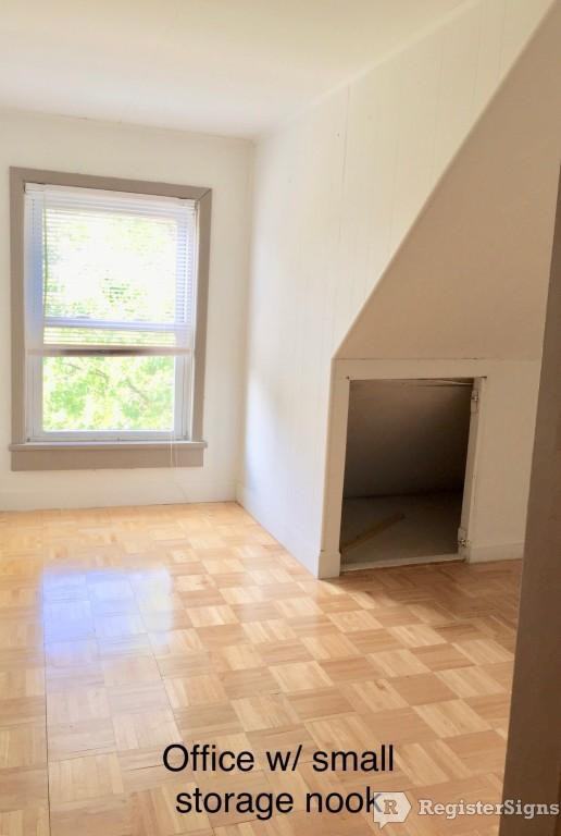 93 DeMott Ave - Photo 2 of 8