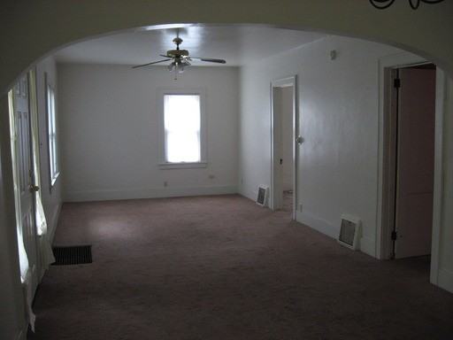 1656 W Lexington Ave - Photo 2 of 7