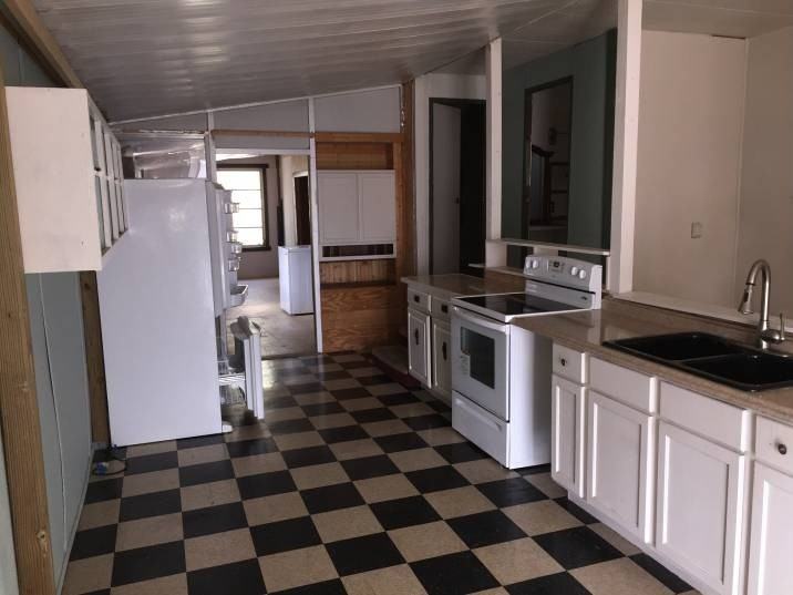 4625 Cottonwood Drive - Photo 4 of 8