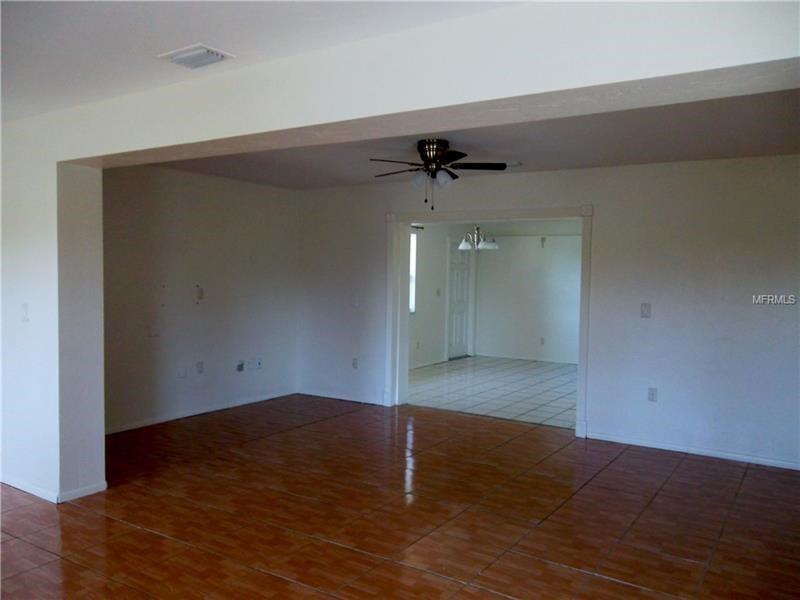 2220 Birchcrest Blvd - Photo 2 of 21