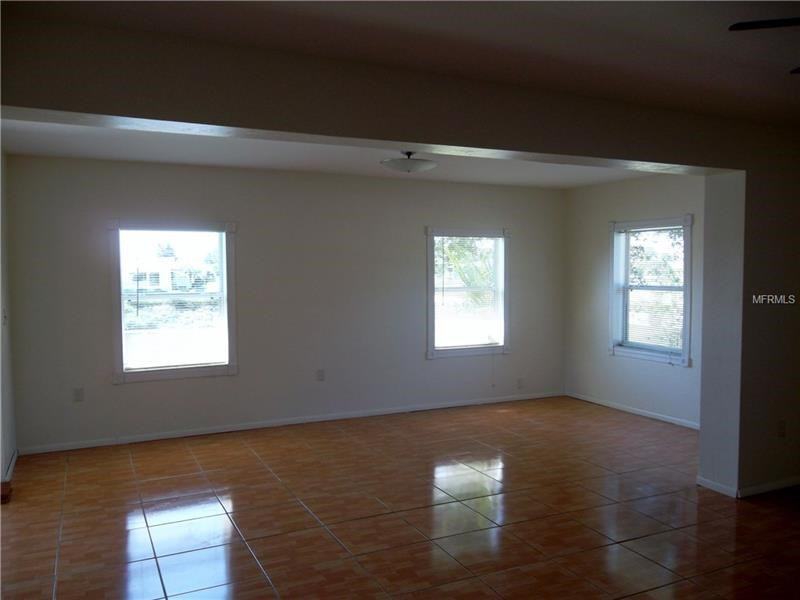 2220 Birchcrest Blvd - Photo 3 of 21