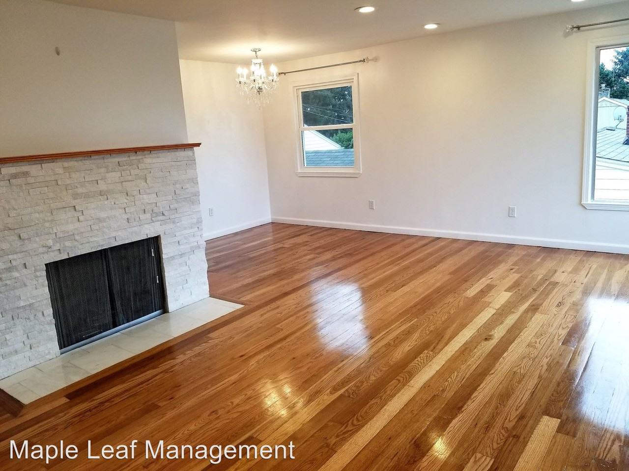 8840 38th Ave SW - Photo 2 of 30