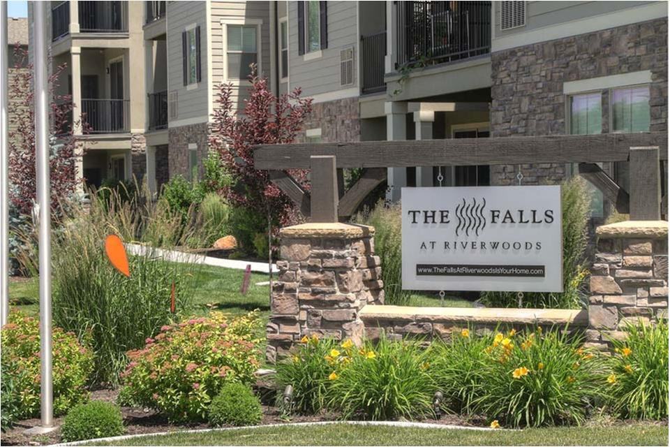 The Falls at Riverwoods - Photo 3 of 20