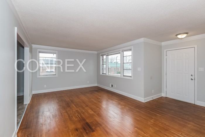 2135 Barhamville Rd - Photo 3 of 9