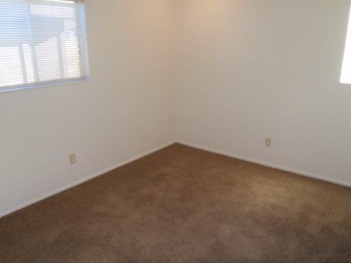 4823 S 450 W - Photo 3 of 6