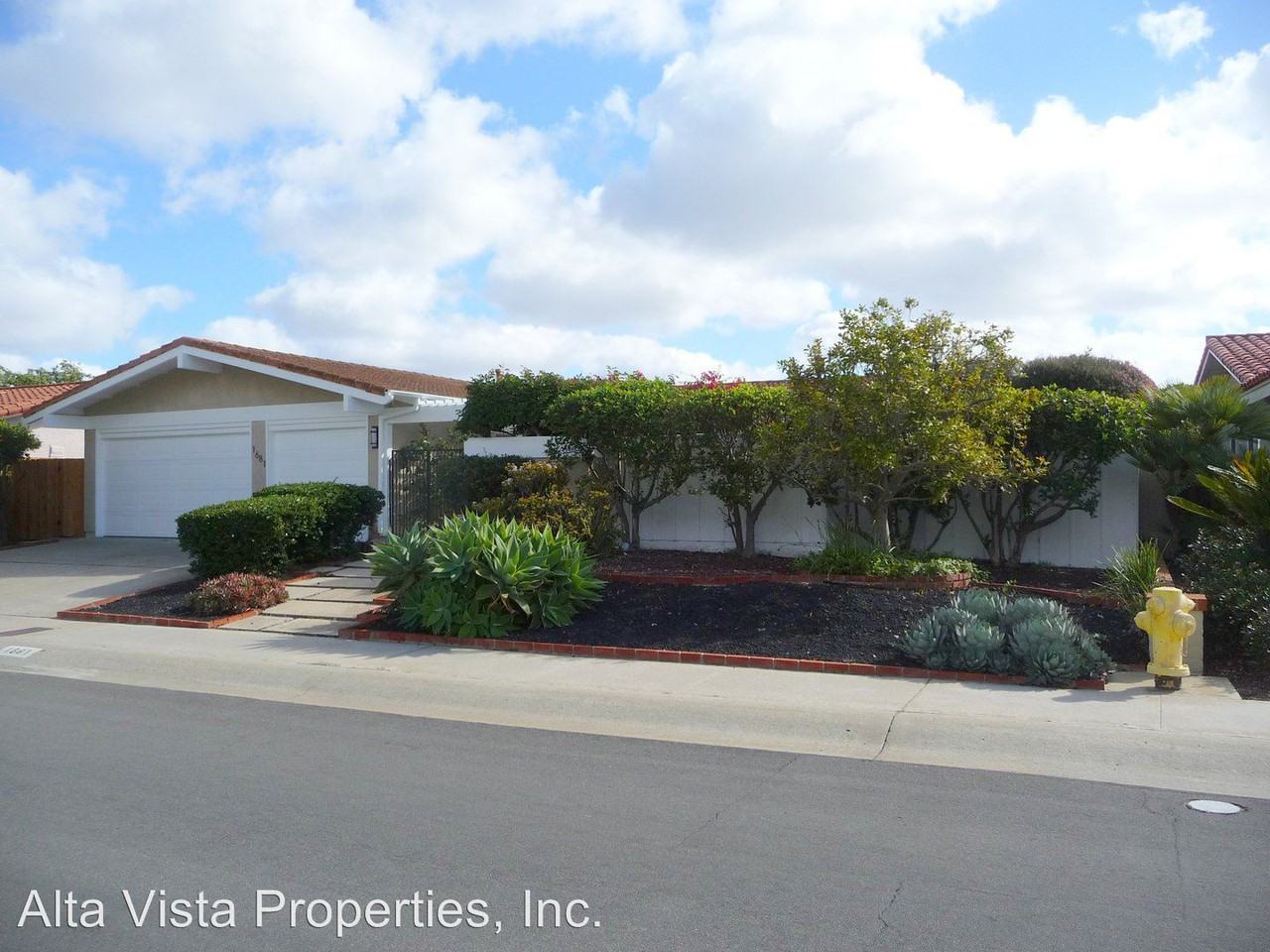 1681 Calle Delicada - Photo 2 of 13
