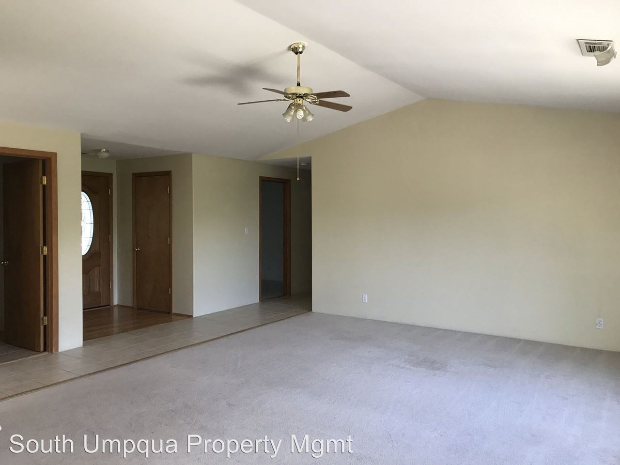 167 SW Briggs Dr - Photo 3 of 18