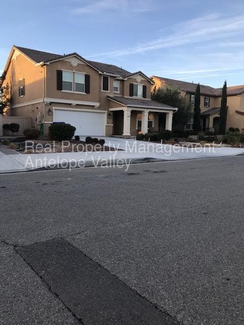 3636 Emerald Ln - Photo 2 of 42