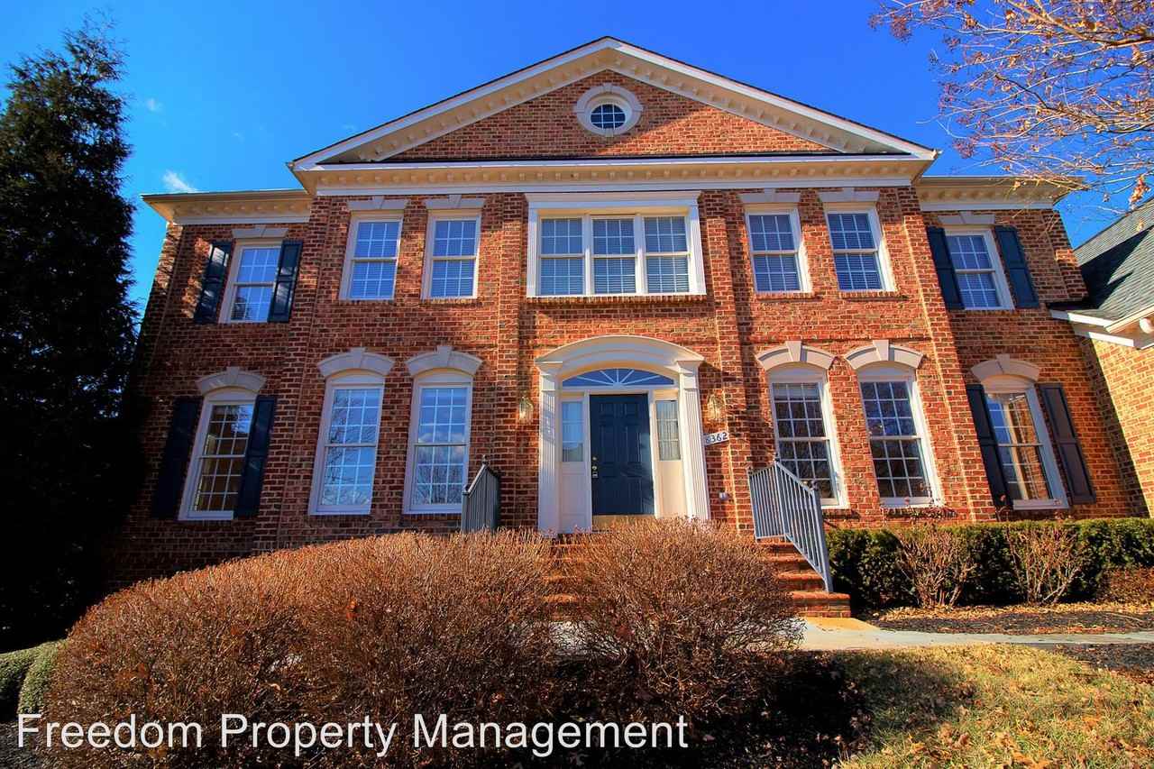 8362 Sapphire Lakes Ct - Photo 2 of 32