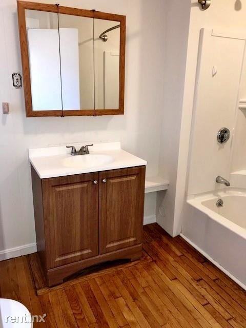 45 Oliver St - Photo 3 of 11