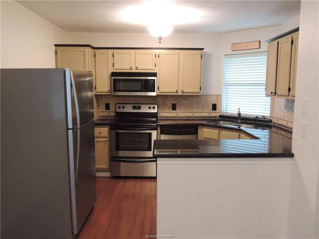 806 Camellia Ct - Photo 2 of 14