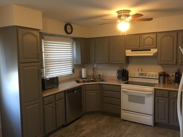 318 Coster St - Photo 3 of 28