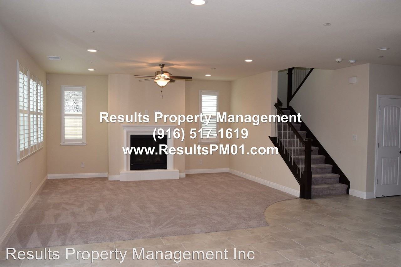 209 Crystal Pond Ct - Photo 2 of 9