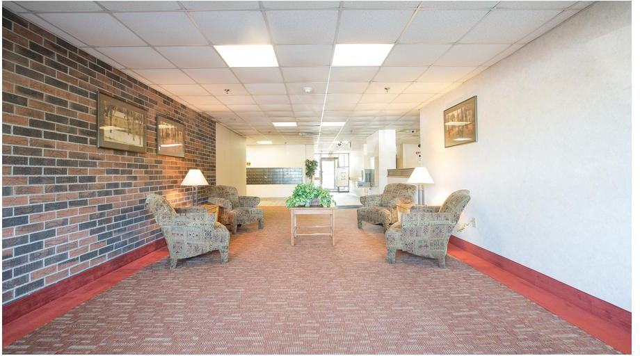 Plymouth Square Apartments - Photo 3 of 19