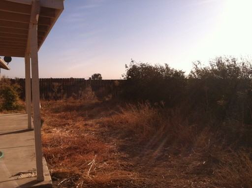 16201 Cozzi Ave - Photo 2 of 9