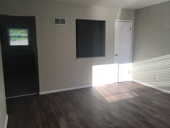 2154 Christy Dr - Photo 2 of 9