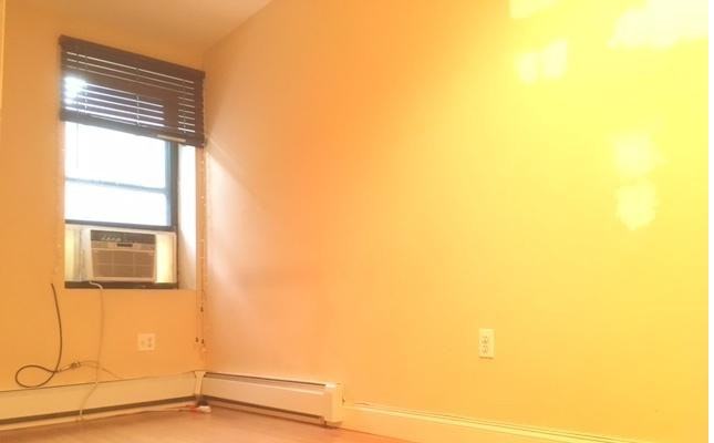 W 138th St & Broadway #4R - Photo 2 of 4