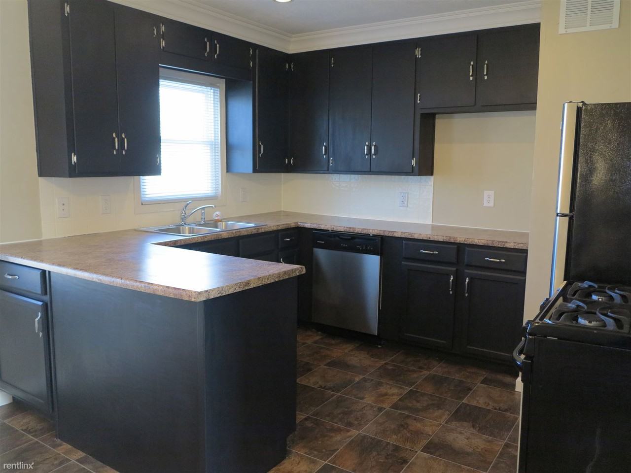 1108 E Fredrickson Dr - Photo 3 of 15