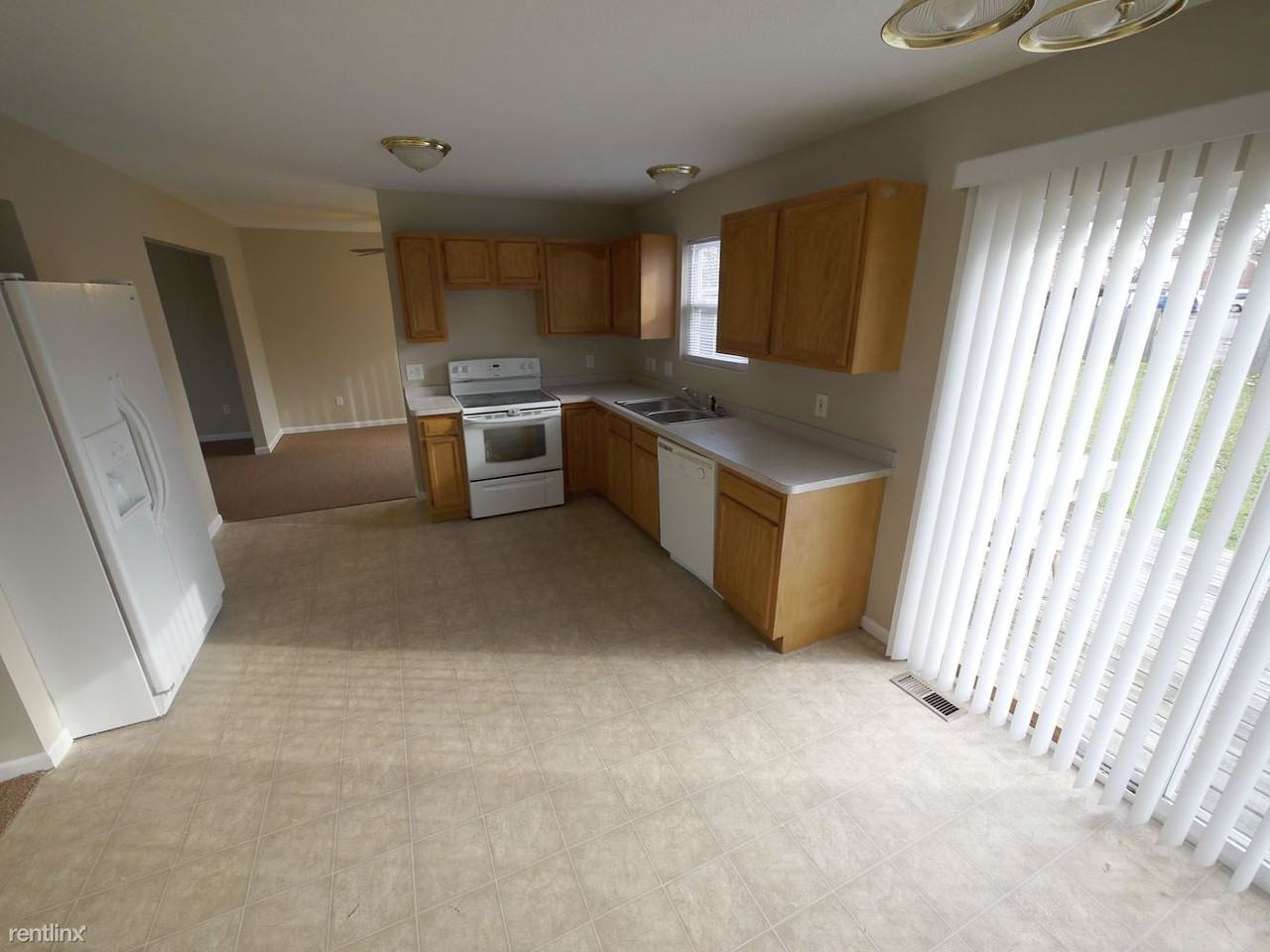 4049 Glenburne Blvd - Photo 2 of 11