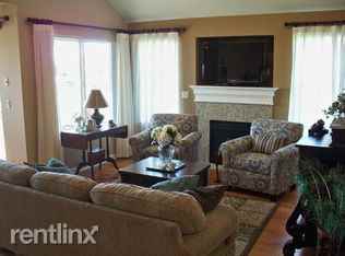 816 K St SW - Photo 2 of 27