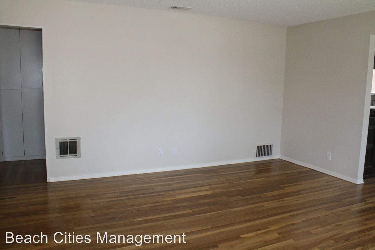 11439 211th St - Photo 3 of 45