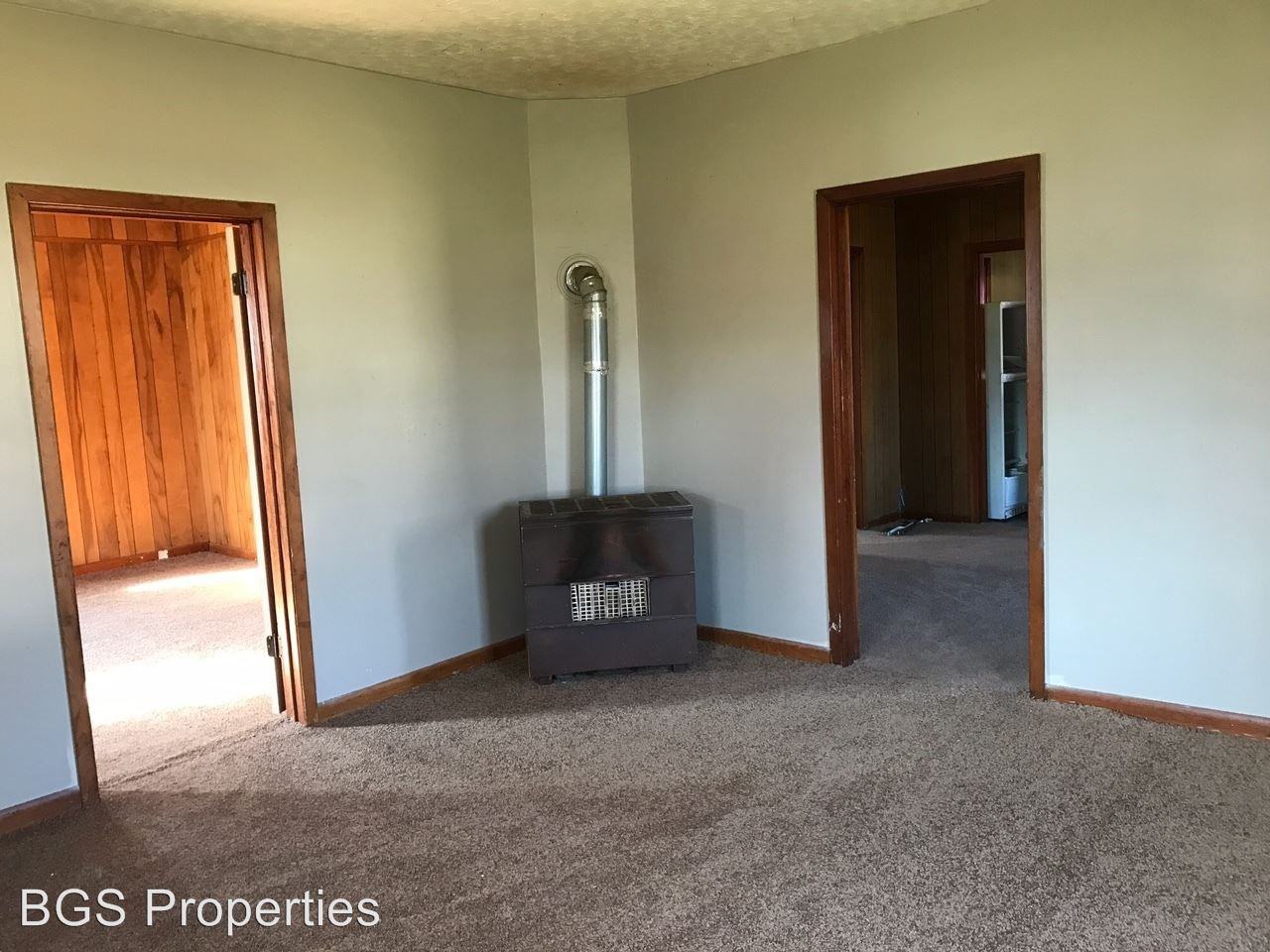 121 Reynolds Ave - Photo 2 of 8