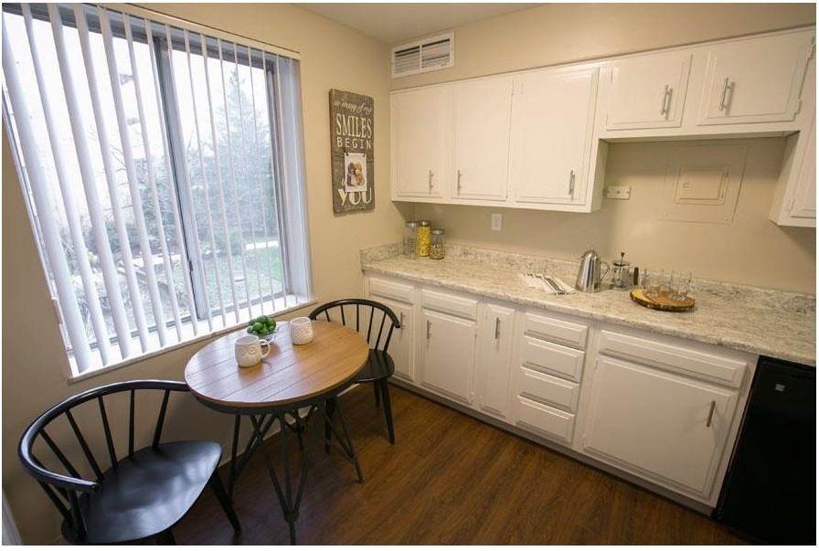 Deville Apartments - Photo 3 of 22