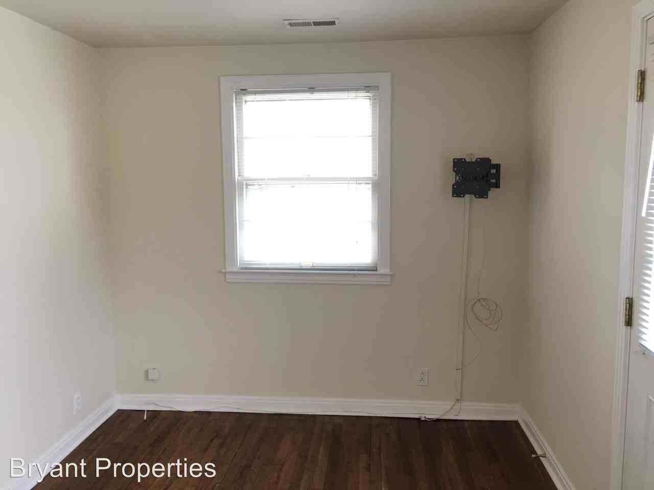 511 Hogan Rd - Photo 3 of 5