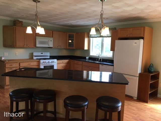 199 Wood Rd - Photo 2 of 17