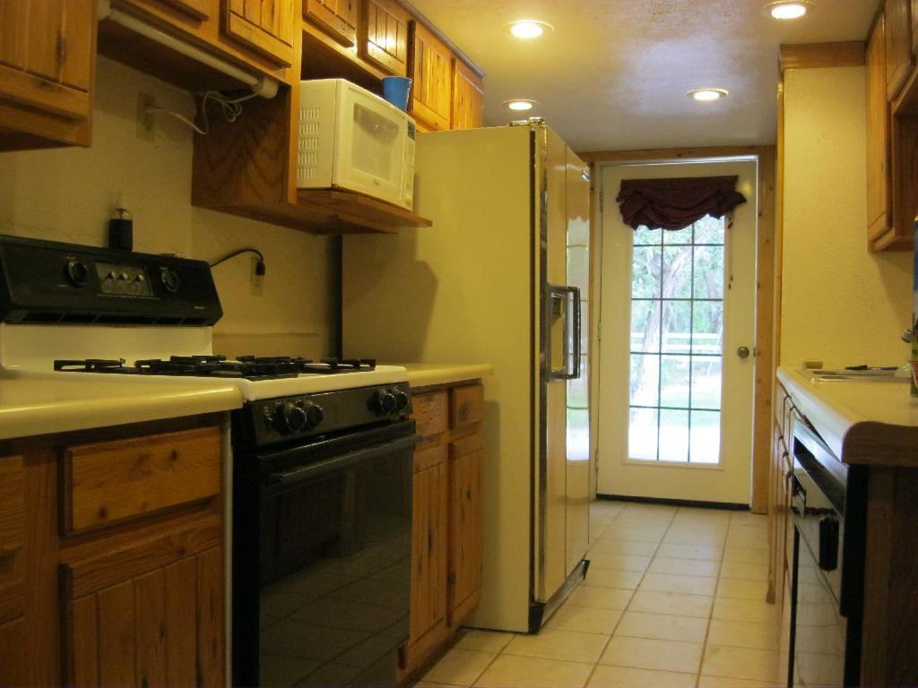 4175 E 460 N - Photo 3 of 22