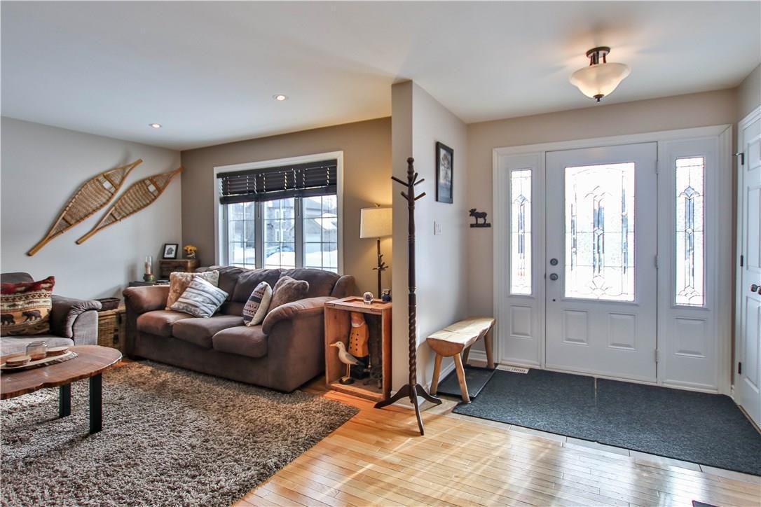 39 St Viateur Crescent - Photo 2 of 20