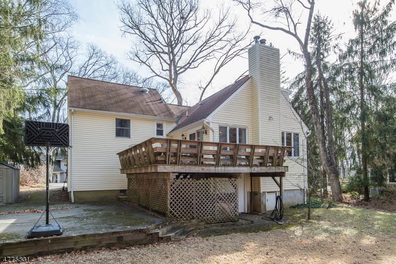 11 Laurel Hill Rd - Photo 2 of 15